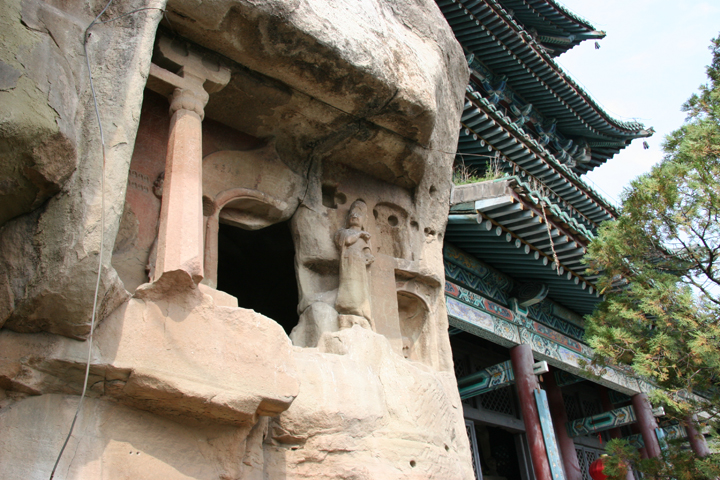 Tianlongshan Cave 10 exterior 2