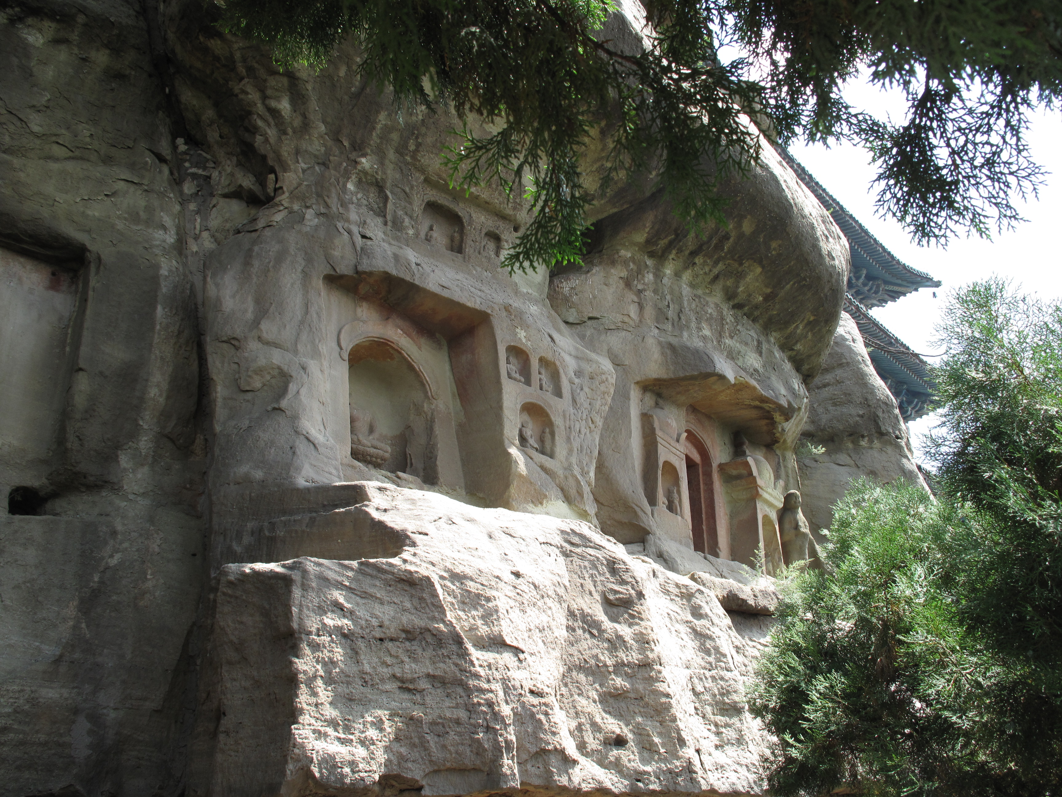 Tianlongshan Cave 12 exterior